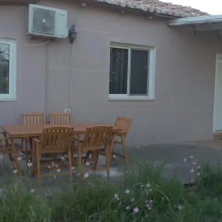 ヴィラ Oasis New Shtoj